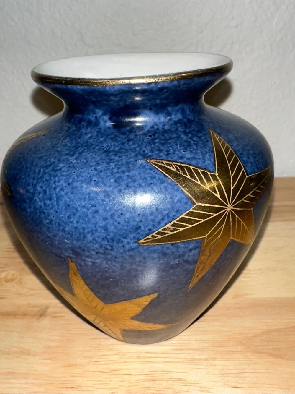 Vintage Toyo Trading Co The Gear Collection Blue Gold Star Ceramic Vase 5.5”